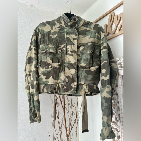 Aeropostale Camouflage Utility Jacket - Picture 1 of 3